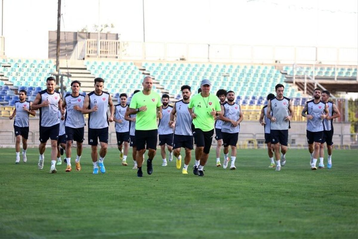 یحیی گل محمدی و سیدجلال حسینی در تمرین پرسپولیس کُری خواندند