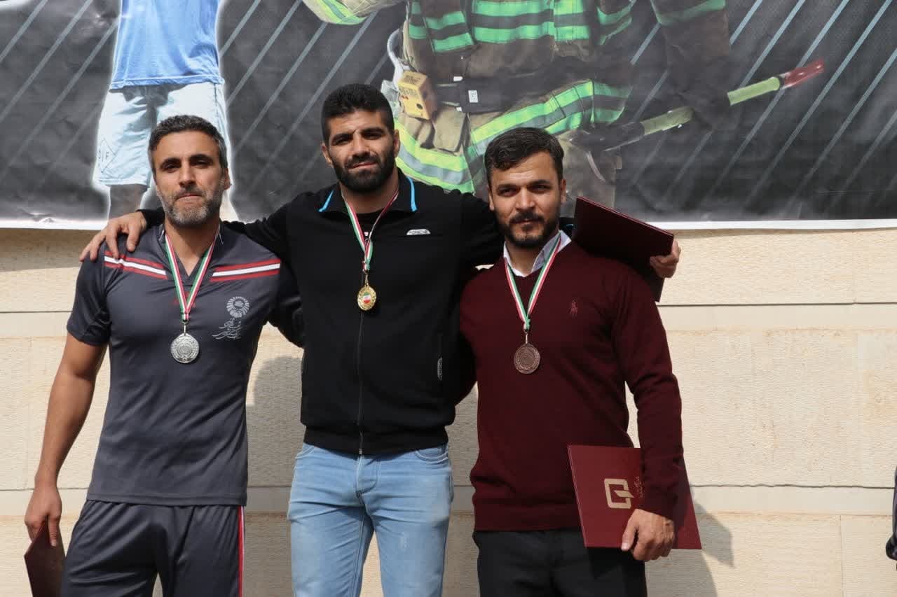 اولین دوره مسابقات کراسفیت آتش نشانان قزوین برگزار شد