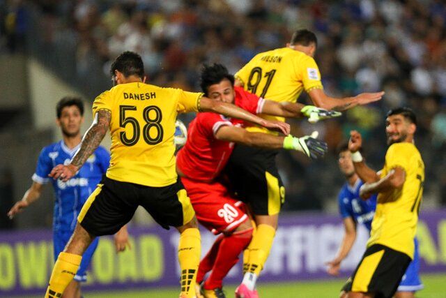 سپاهانی ها جای پرسپولیس را گرفتند
