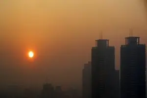 آلودگی هوا در سال ۱۴۰۰ جان چند نفر را گرفت؟
