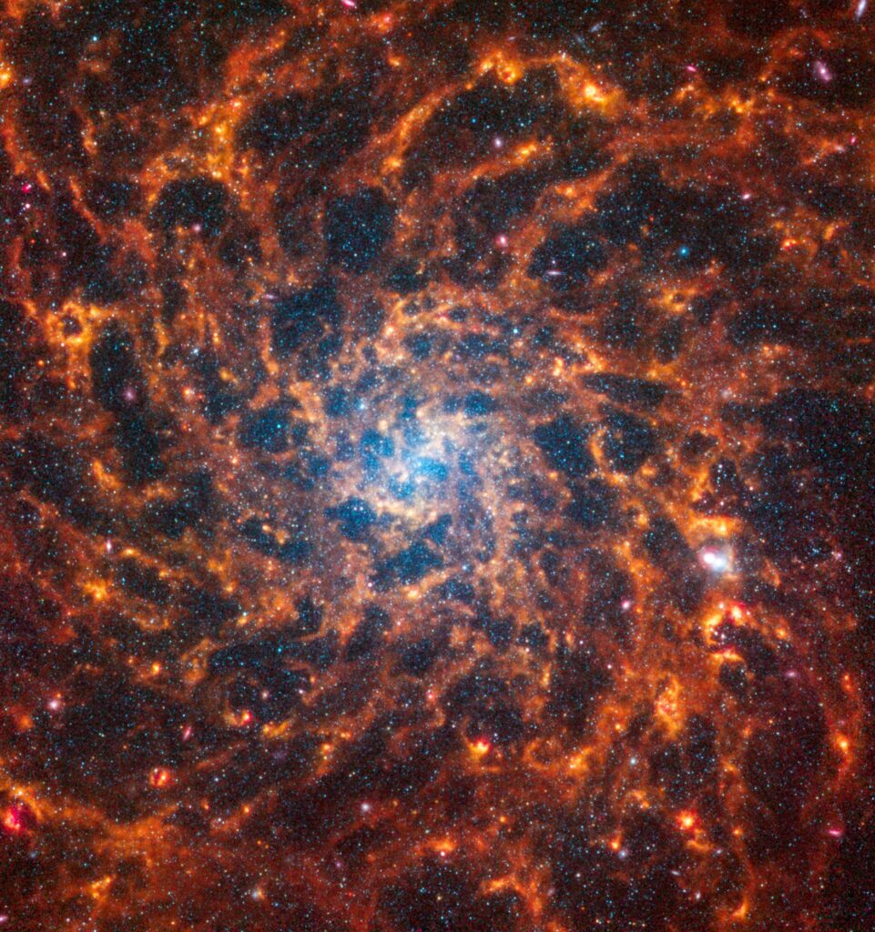 کهکشان مارپیچی NGC 2835