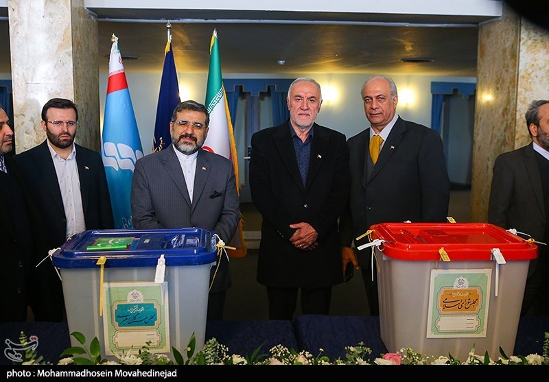 تالار وحدت , تخلفات انتخاباتی , 