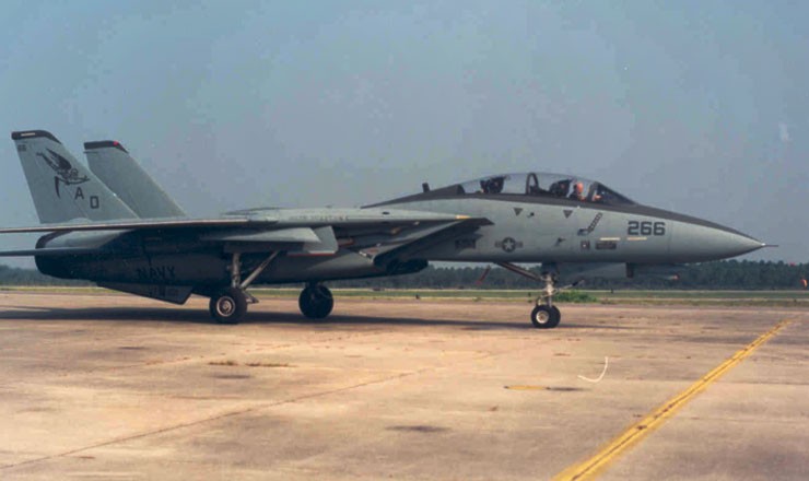 تاریخچه و مشخصات جنگنده آمریکایی F-14 Tomcat_خبرخوان 26 تاریخچه و مشخصات جنگنده آمریکایی F-14 Tomcat