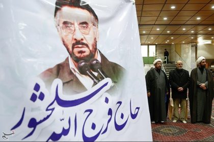 ماجرای کارگردانی که با یک آیه از قرآن، جلوی دوربین می‌رفت
