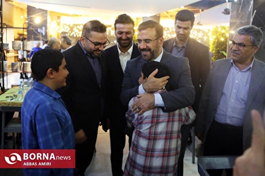 دیدار صمیمی استاندار فارس با اصحاب رسانه