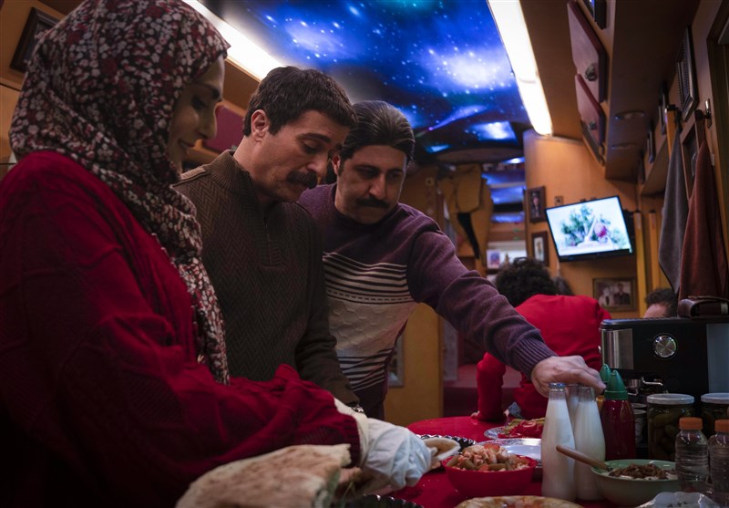 ناگفته هایی از «کمپر»، «پراید پرنده» و ورود «خرس» به پایتخت_خبرخوان 13 پایتخت , سریال پایتخت , تلویزیون , صدا و سیما ,