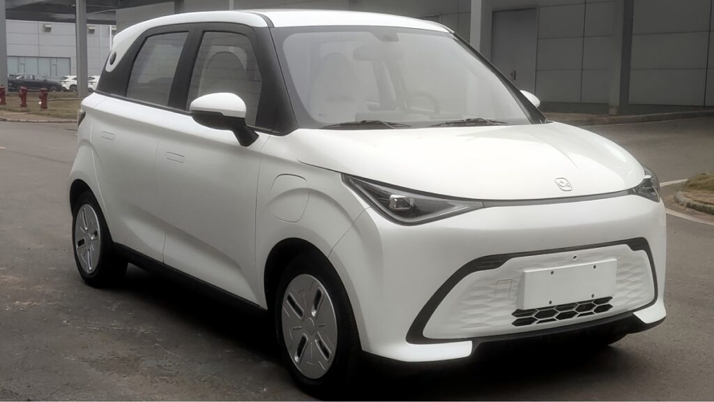 نمایش نسل تازه ام وی ام 110 در نمایشگاه ماشین شانگهای 2025_خبرخوان 7 کایی