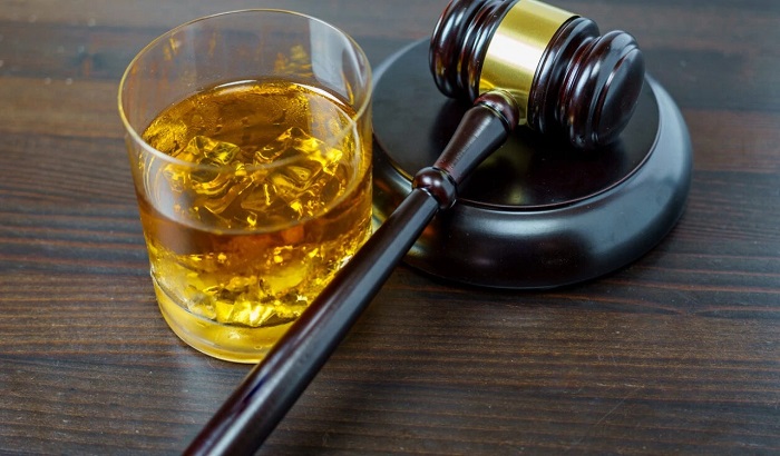 شرب خمر چیست؟ ، بررسی جامع مجازات حمل و نگهداری ، حین رانندگی