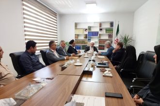 دیدار مدیرکل و کارکنان میراث فرهنگی استان با امام جمعه قزوین 