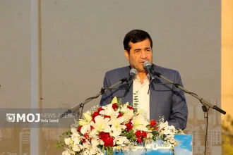 وزیر ورزش و جوانان بر توسعه ورزش‌های ساحلی تاکید کرد