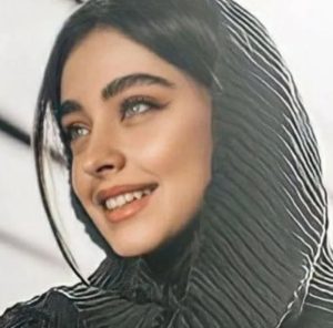 رزیتا دغلاوی نژاد یا کیمیا حسینی ؛ کدام یک شایسته عنوان زیباترین دختر ایران است؟ 
