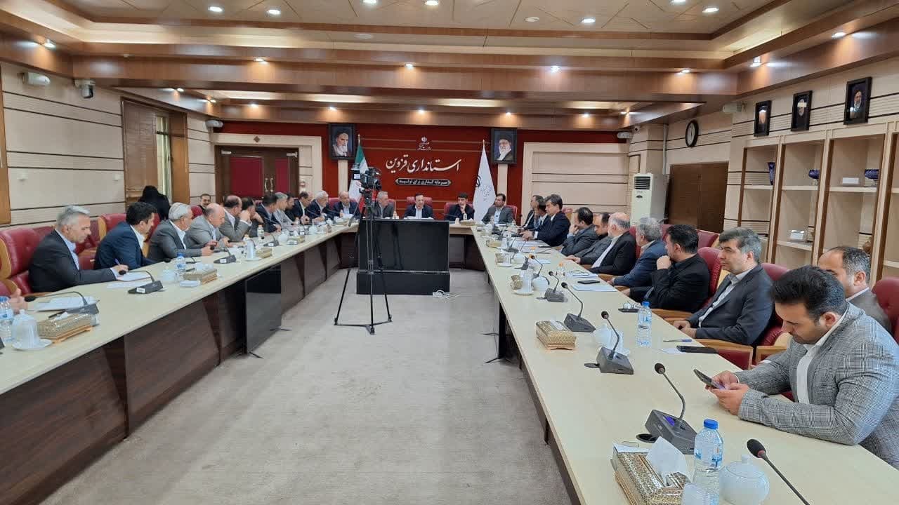 30 درصد هزینه های تیم داری شمس آذر بایستی در استان تامین شود