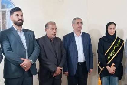 اهدای مدال طلای قهرمانی آسیا به خانواده شهیده غلامی