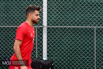 قرارداد رسمی پورعلی‌گنجی با پرسپولیس تمدید شد