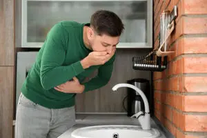 کمبود این ویتامین با حالت تهوع خودش را نشان می‌دهد