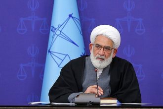 وکلا و کارشناسان نواقص و اشکالات موجود در قوه قضاییه را صادقانه منعکس کنند