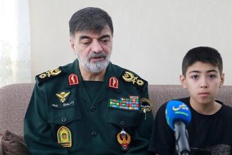 دیدار سردار رادان با ۴ خانواده شهید انتظامی در حملات ۱۲ روزه