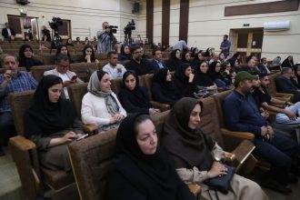 17 مرداد: روزی پر انتقاد و غیر تکریمانه/ مراسم شایسته شاید وقتی دیگر 