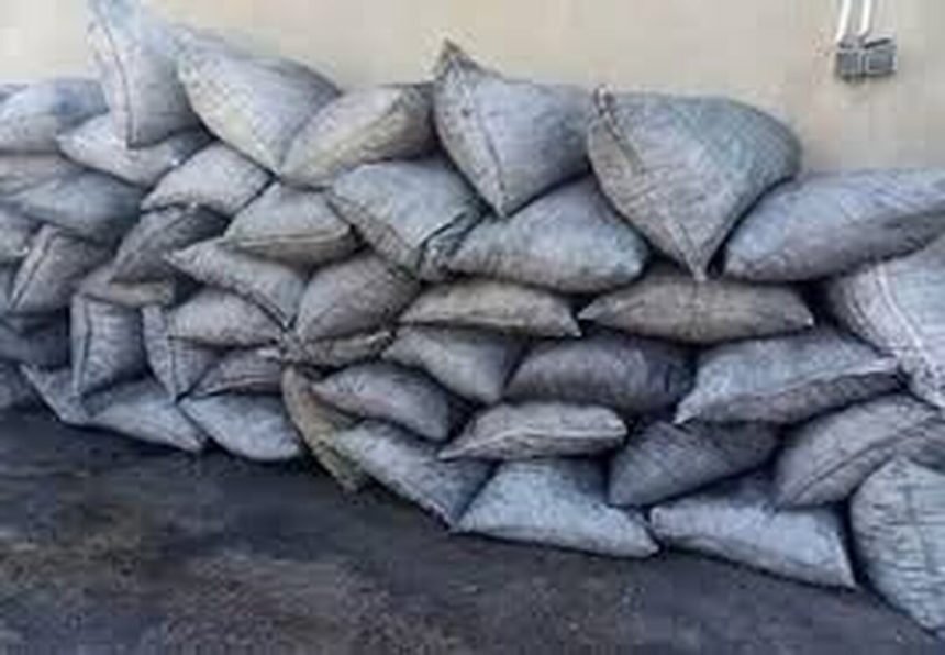 کشف تعداد ۲۲ گونی زغال قاچاق فاقد مجوز گمرکی در شهرستان بویراحمد. 