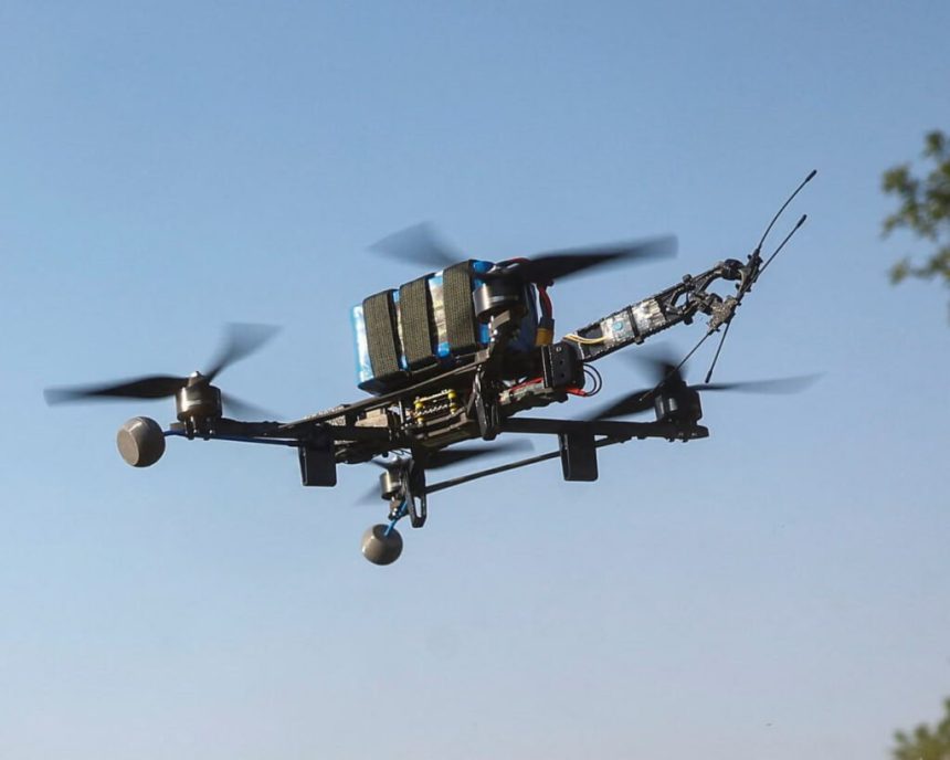 لیتوانی نحوه ساخت و کار با پهپاد را به کودکان آموزش میدهد_خبرخوان 1 پهپاد اوکراینی