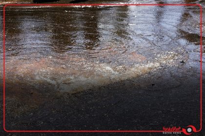 ‌تصاویری از ترکیدگی لوله آب در‌ بزرگراه امام رضا (ع)