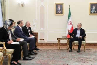 مسیر گسترش تجارت و سرمایه‌گذاری ایران و ارمنستان باید هموار شود