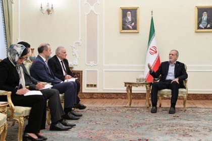 مسیر گسترش تجارت و سرمایه‌گذاری ایران و ارمنستان باید هموار شود