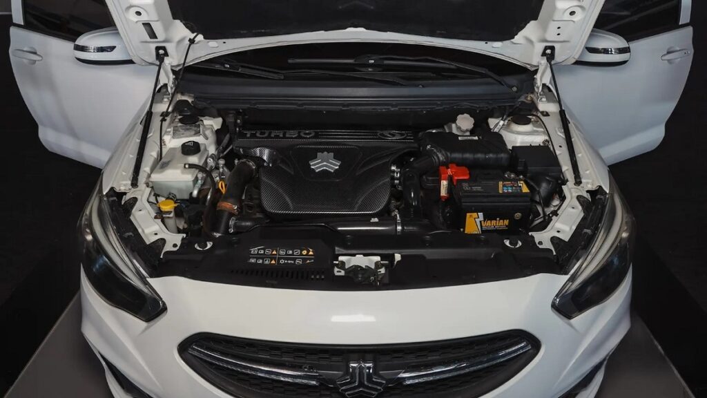 رونمایی از شاهین آپشنال در مشهد، آیا این ماشین جانشین شاهین معمولی میشود؟_خبرخوان 6 موتور M15