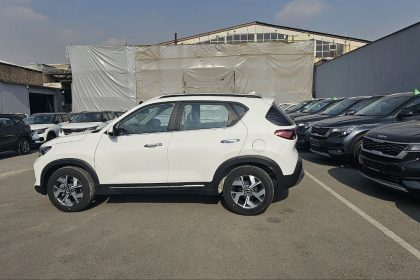 ابلاغ مقررات تازه واردات ماشین؛ ایرانیان خارج از سرزمین اکنون میتوانند ماشین داخل کنند_خبرخوان 6 ابلاغ مقررات جدید واردات خودرو؛ ایرانیان خارج از کشور حالا میتوانند خودرو وارد کنند