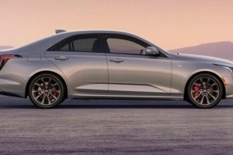 کادیلاک CT4-V