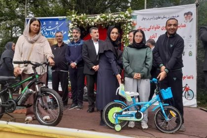 برگزاری همایش بزرگ پیاده‌روی "ورزش در آبادی" به مناسبت هفته وحدت