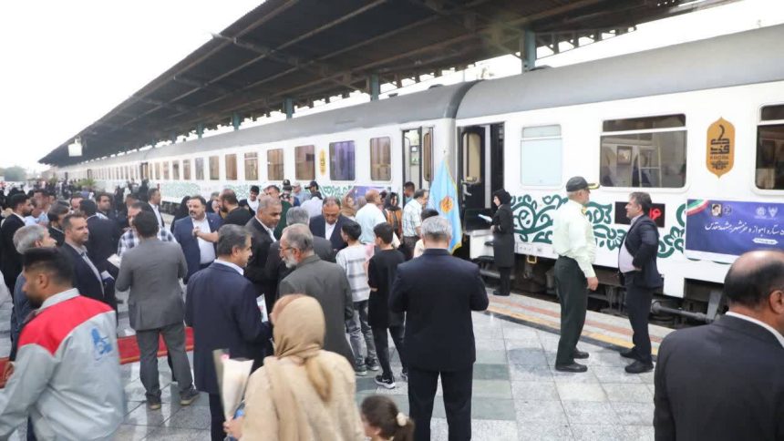 قطار ۵ ستاره اهواز - خرمشهر به مشهد راه اندازی شد