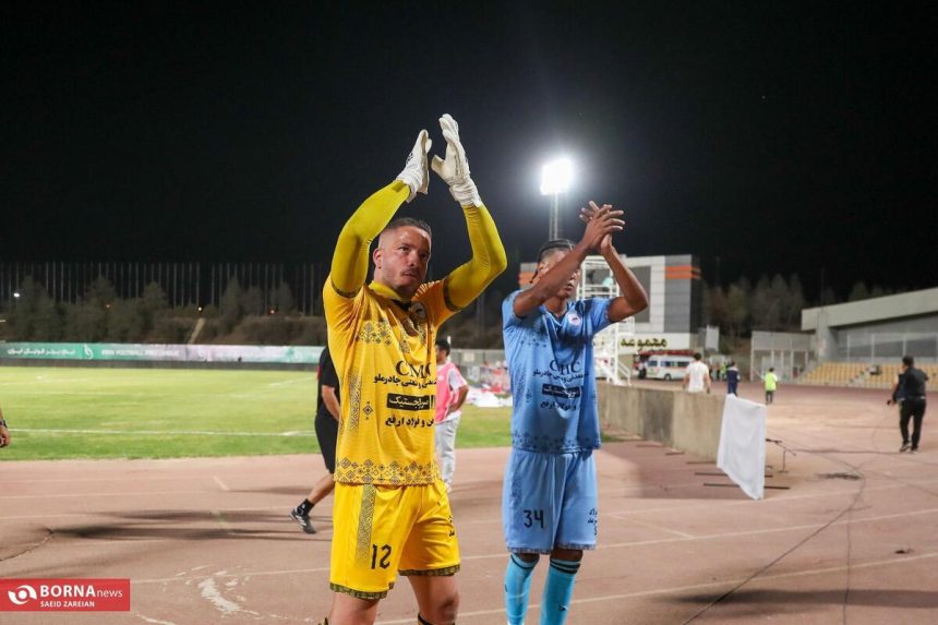 دستکش طلایی در دست دو کلین شیت باز جدید لیگ برتر