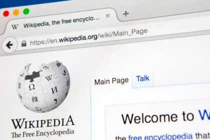 چت‌بات‌ها و ابزارهای هوش مصنوعی بازدید ویکی‌پدیا را کاهش داده‌اند