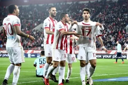 برد ۵ بر صفر المپیاکوس روبه رو ولوس در جام حذفی یونان_خبرخوان 2 برد ۵ بر صفر المپیاکوس مقابل ولوس در جام حذفی یونان