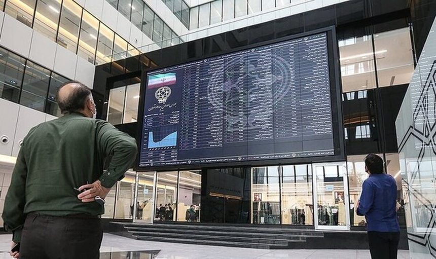 استقبال تالار شیشه‌ای از هفته جدید