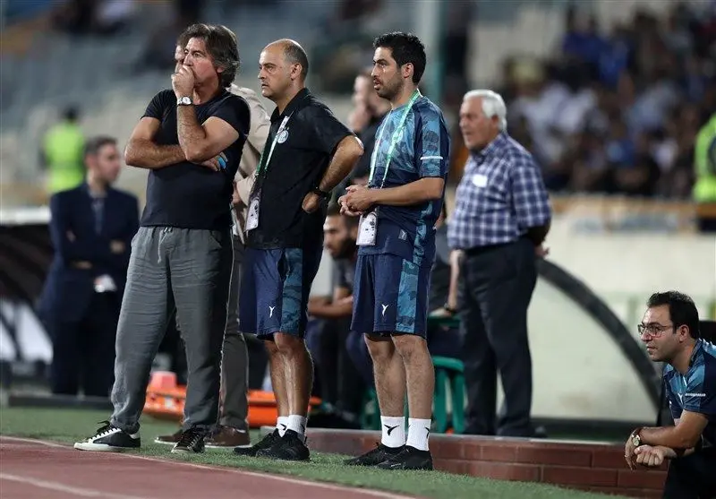 فقط برای ترجمه کنار زمین بودم