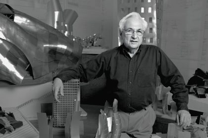 از ساختمان دوربین‌های دوچشمی تا سالن کنسرت والت دیزنی، فرانک گری مرز‌های معماری را شکست