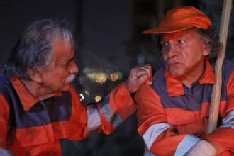 روایتی انسانی از جهان زحمت‌کشان نارنجی‌پوش