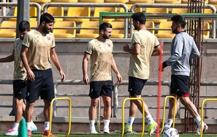 پرسپولیس بدون تلفات آنفولانزا به پیکان می رسد